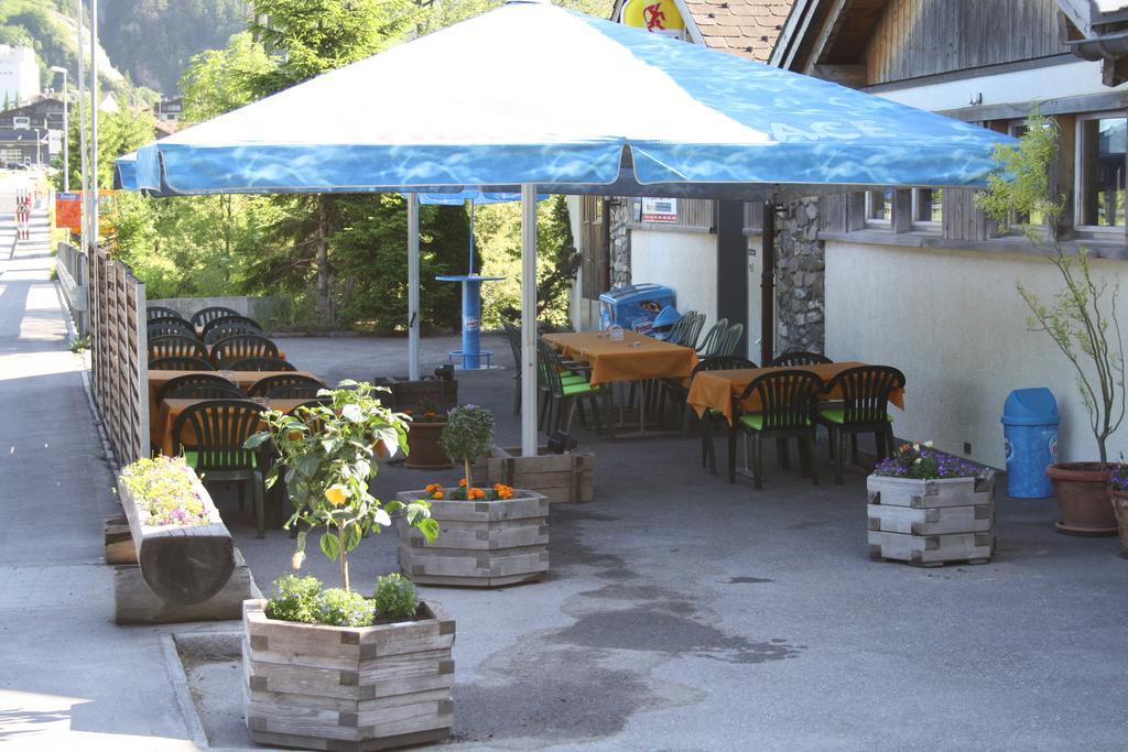 Sporti Grusch Hostel Eksteriør bilde