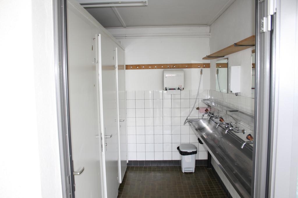 Sporti Grusch Hostel Eksteriør bilde